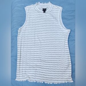 Art Class Mock Neck Tank Size XL
